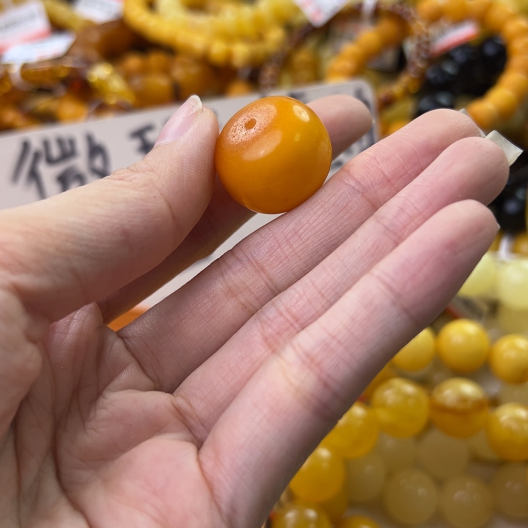 琥珀珠宝奇石未镶嵌