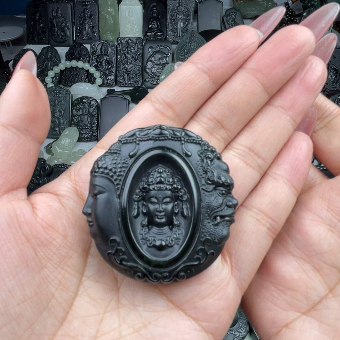 颈饰未镶嵌和田玉