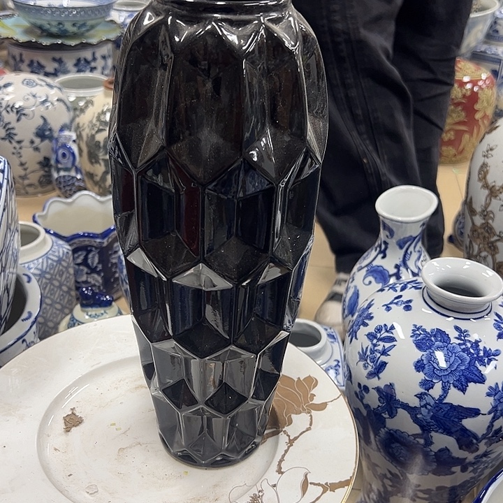 瓷片瑕疵陶瓷。。。。。。。。。。。。。。。