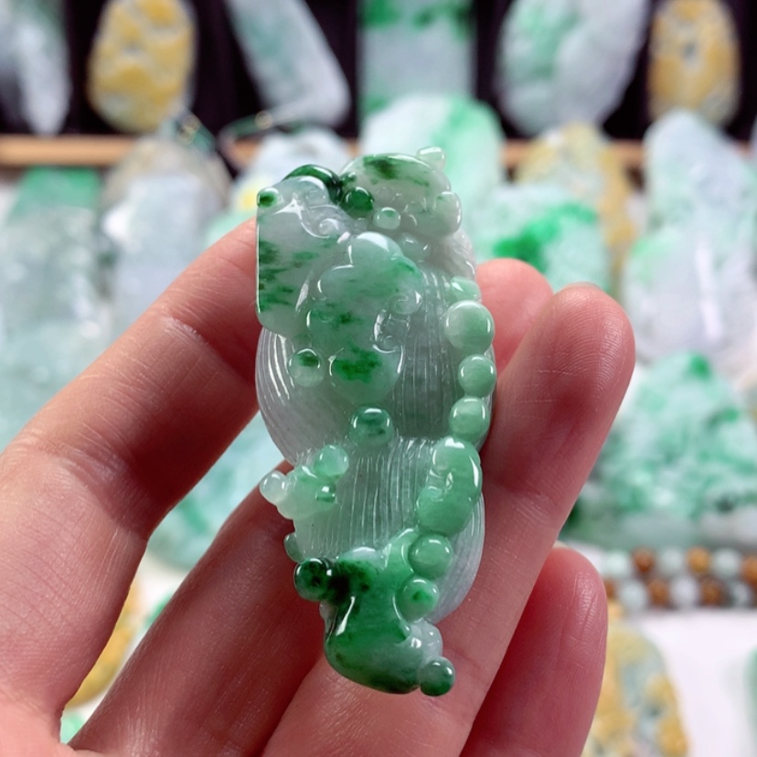 【闪购商品】翡翠吊坠(不含链)未镶嵌