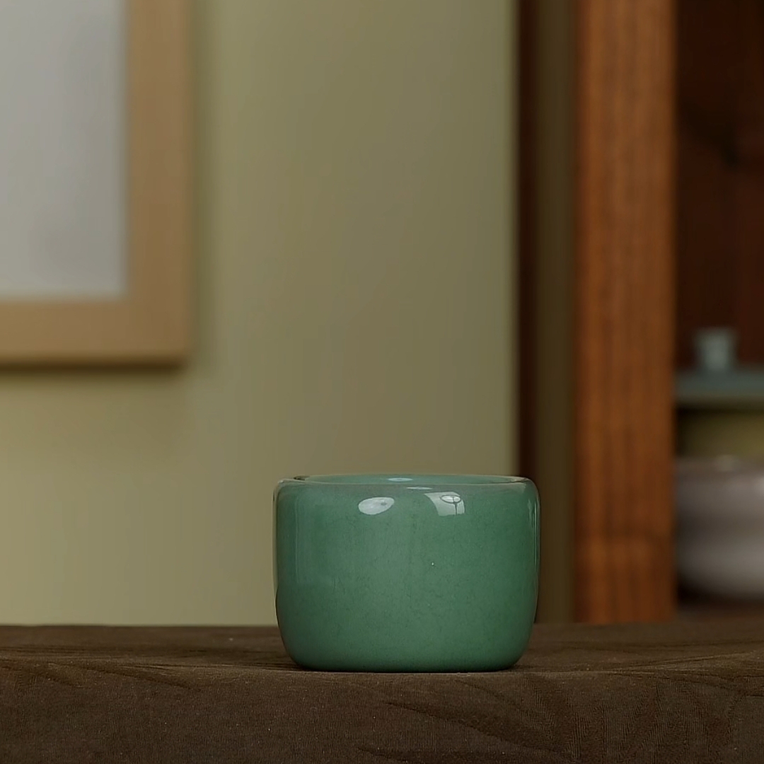 龙泉青瓷黑胎梅子青扳指杯手工陶瓷茶杯主人杯陈卫武