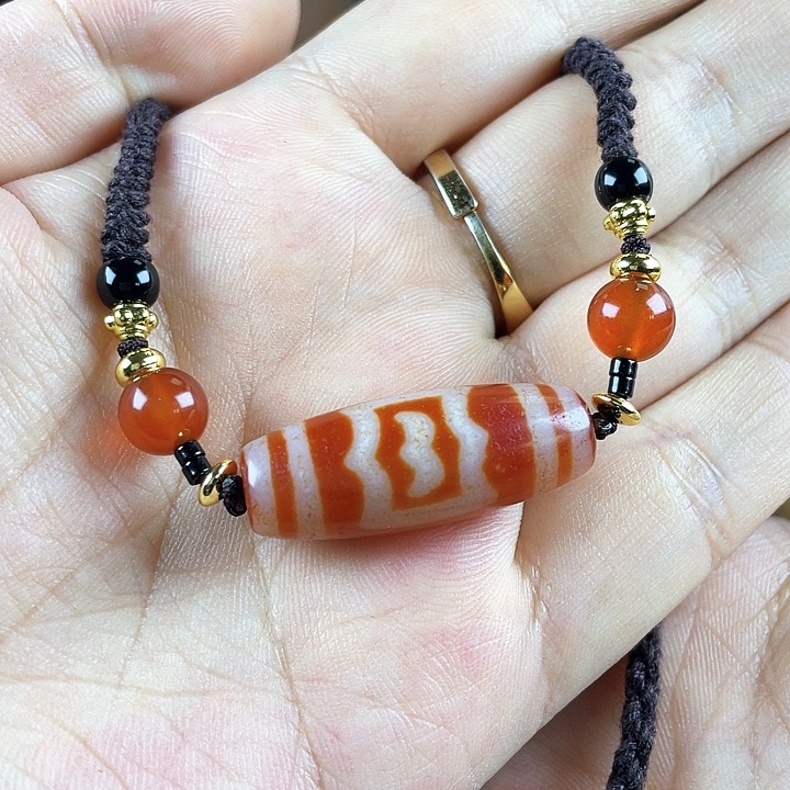 玛瑙/玉髓颈饰合金