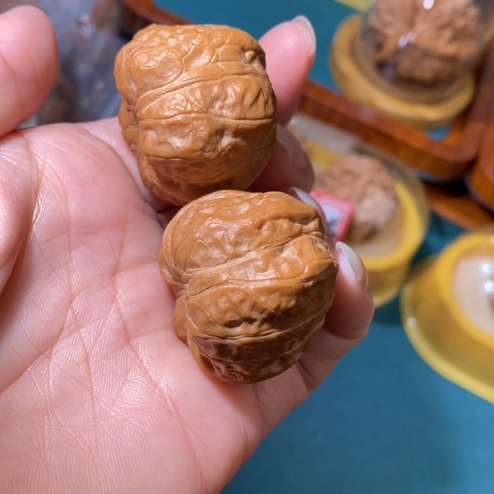 文玩核桃吊坠玉蟾