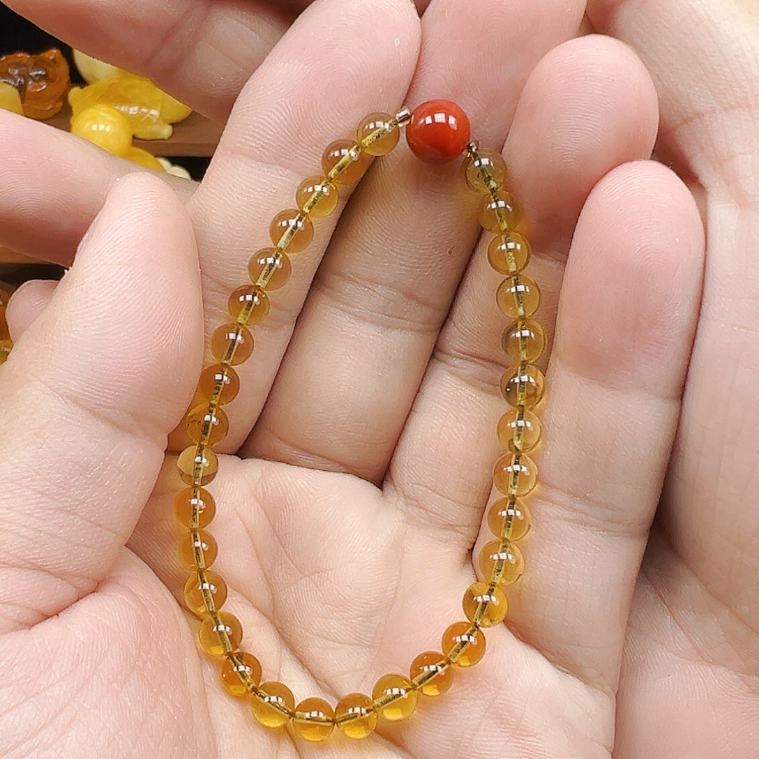 手链琥珀未镶嵌蓝珀单圈，随机发货，开播福利