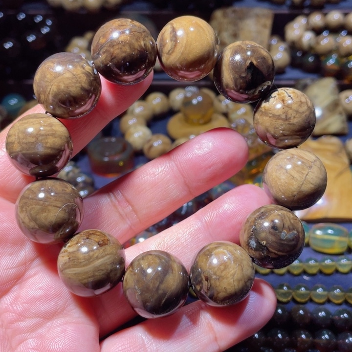 琥珀手链未镶嵌天然