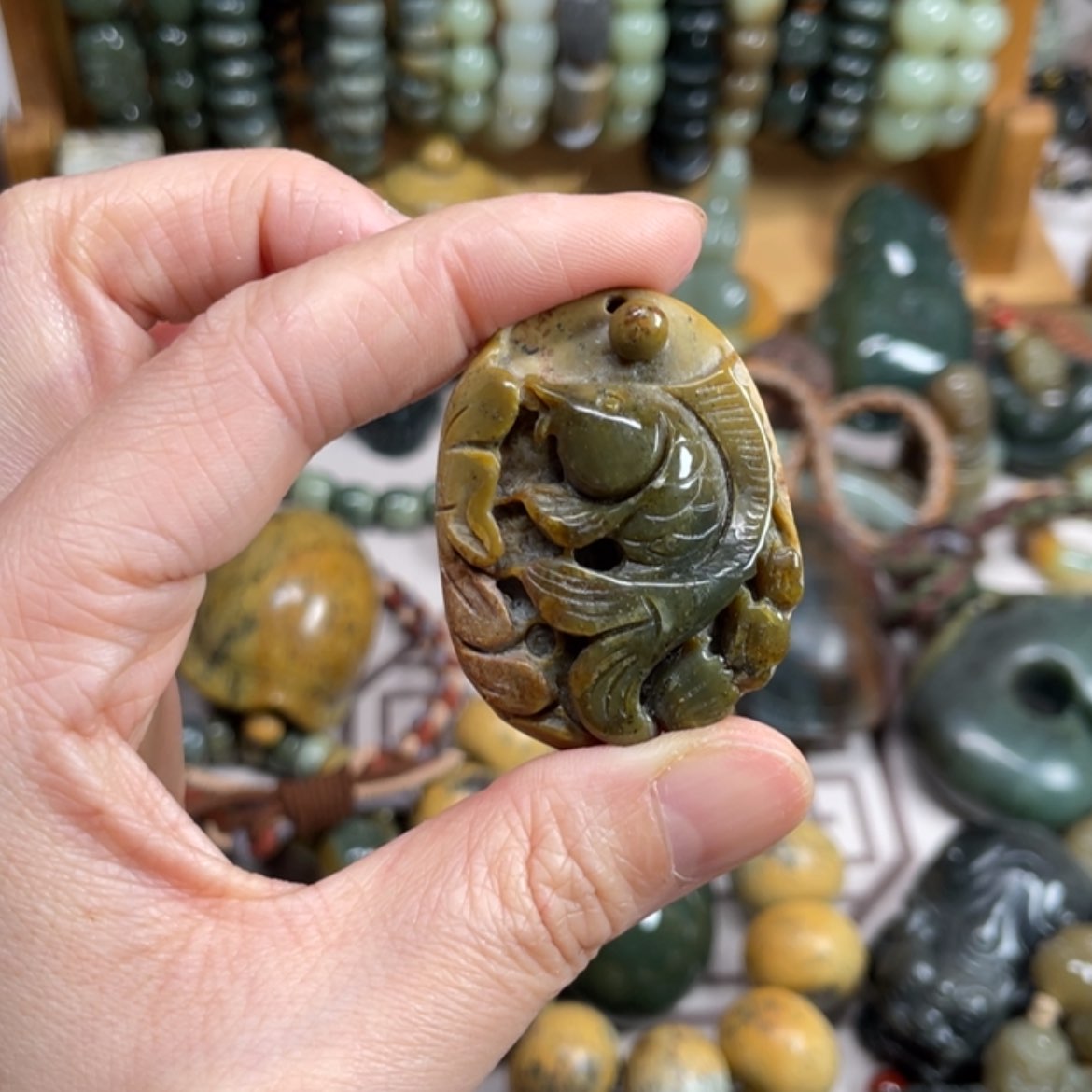 【闪购商品】未镶嵌岫岩河磨玉（透闪石质玉）挂件