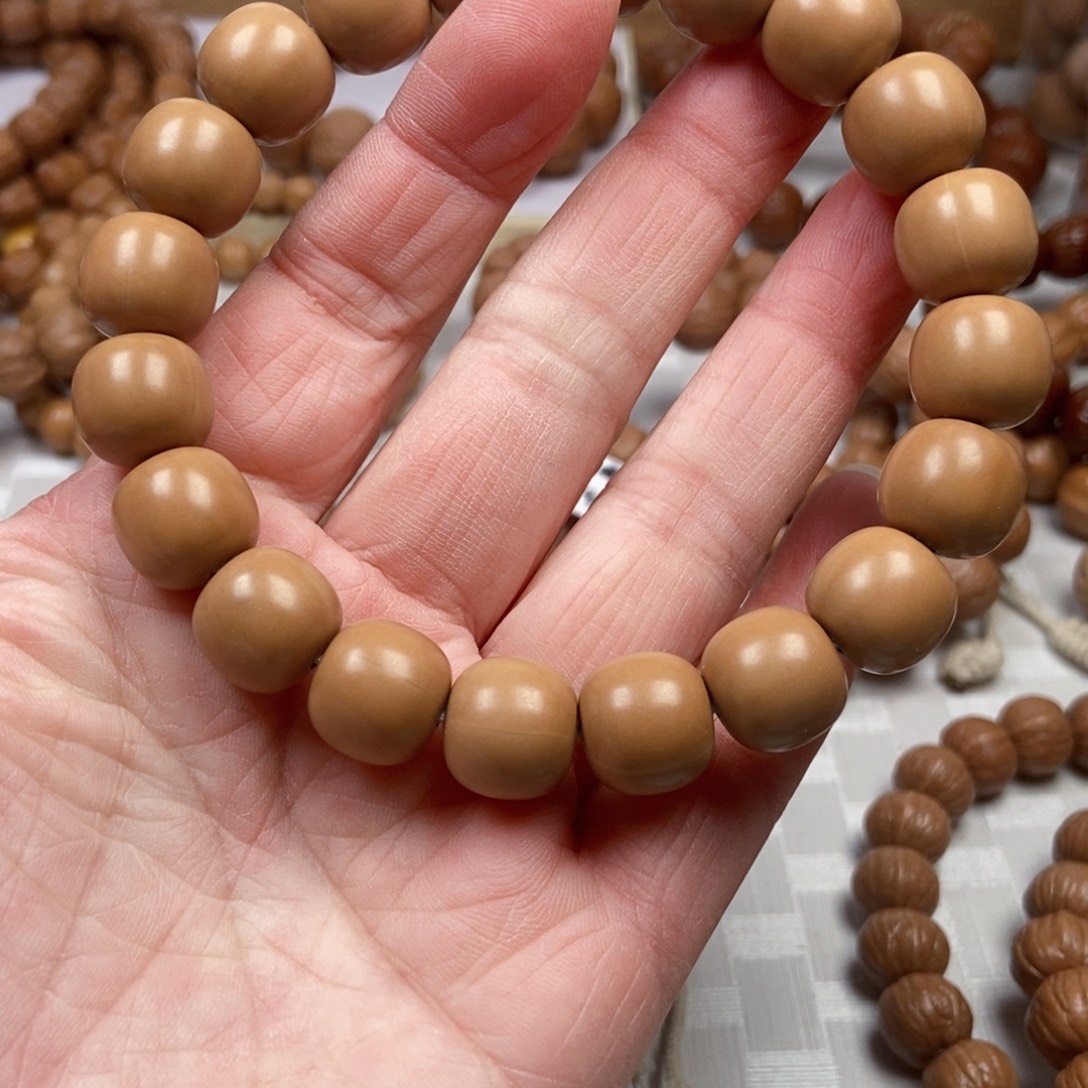 刘****猴头核桃吊坠龙岩老型13尺寸