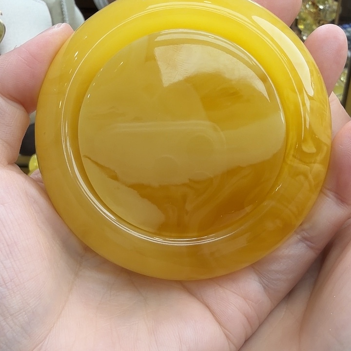 米***兰琥珀未镶嵌珠宝奇石