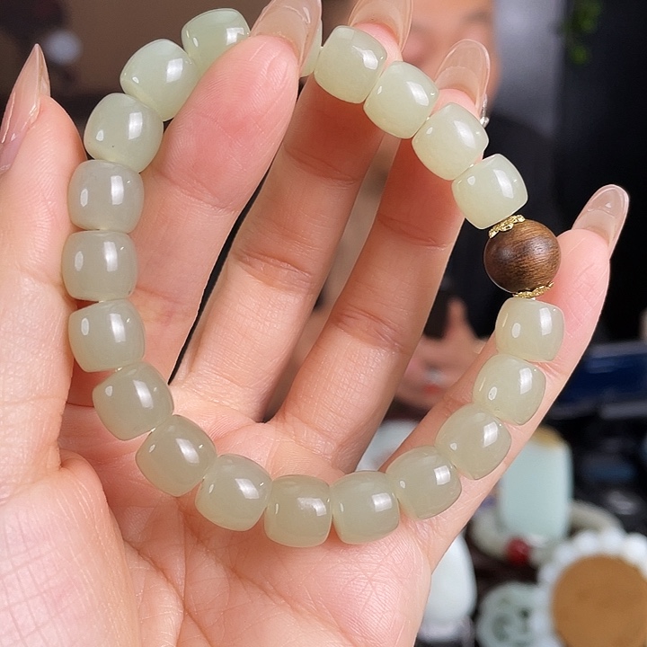 和田玉未镶嵌颈饰定制发货