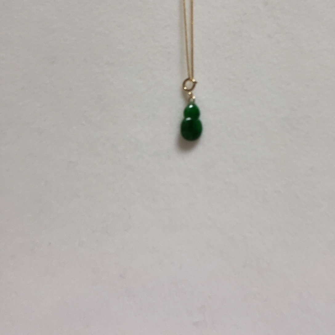 翡翠颈饰18K金镶嵌蜜**?简单