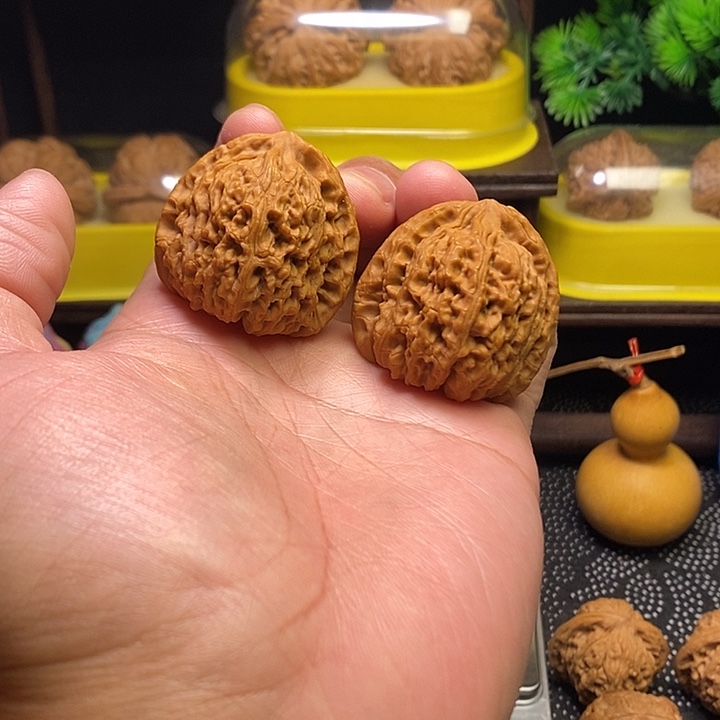 吊坠文玩核桃小三角疆39微修