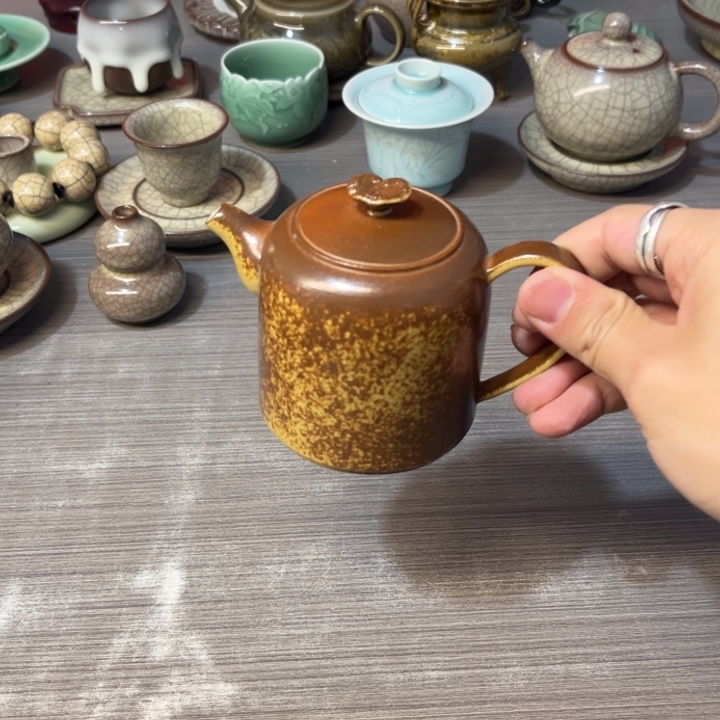 双色釉 灵芝壶特价