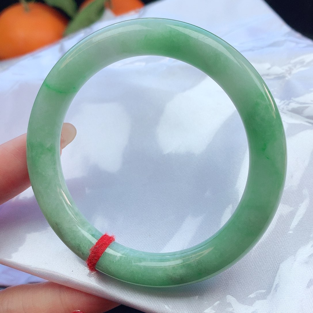 翡翠手镯未镶嵌55圆条882271