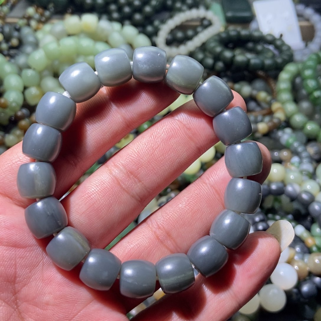 和田玉手链未镶嵌