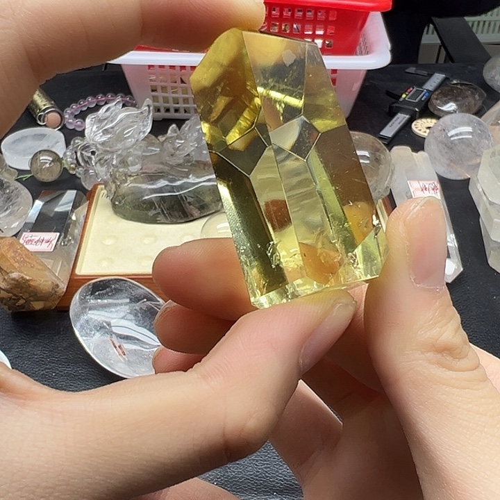 珠宝半成品水晶未镶嵌138水晶