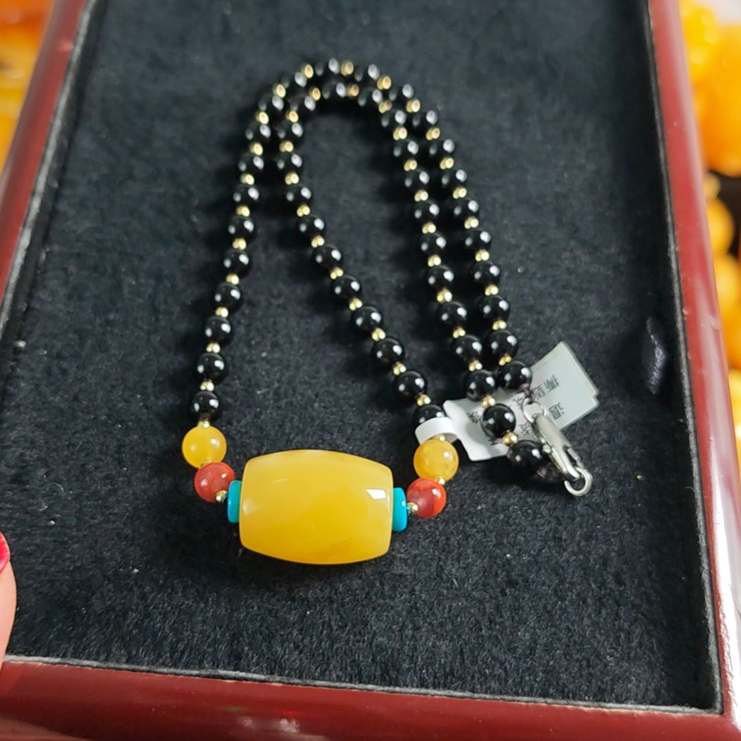 蜜蜡吊坠(赠链)未镶嵌