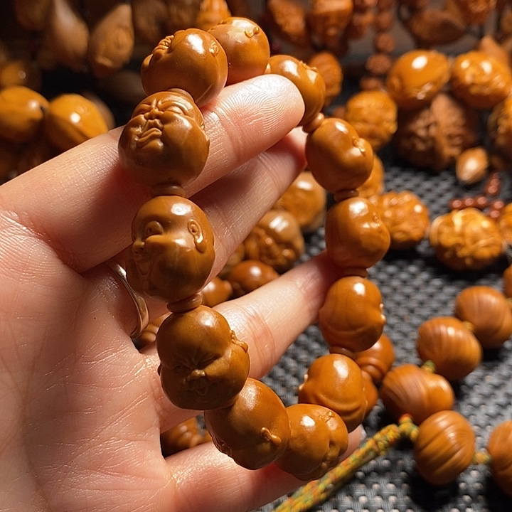 吊坠橄榄核人生百态