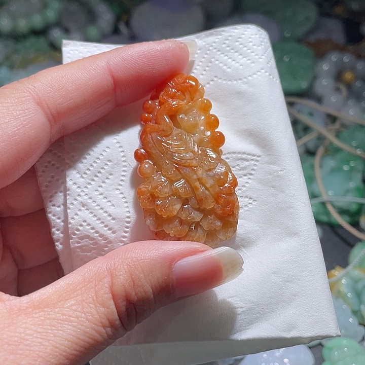 颈饰未镶嵌翡翠天