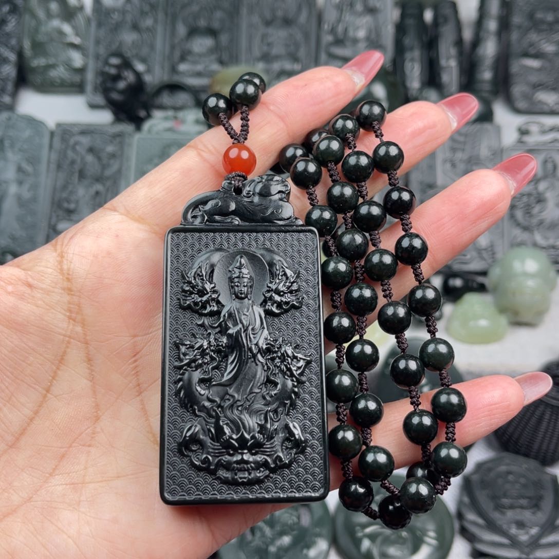 和田玉颈饰未镶嵌