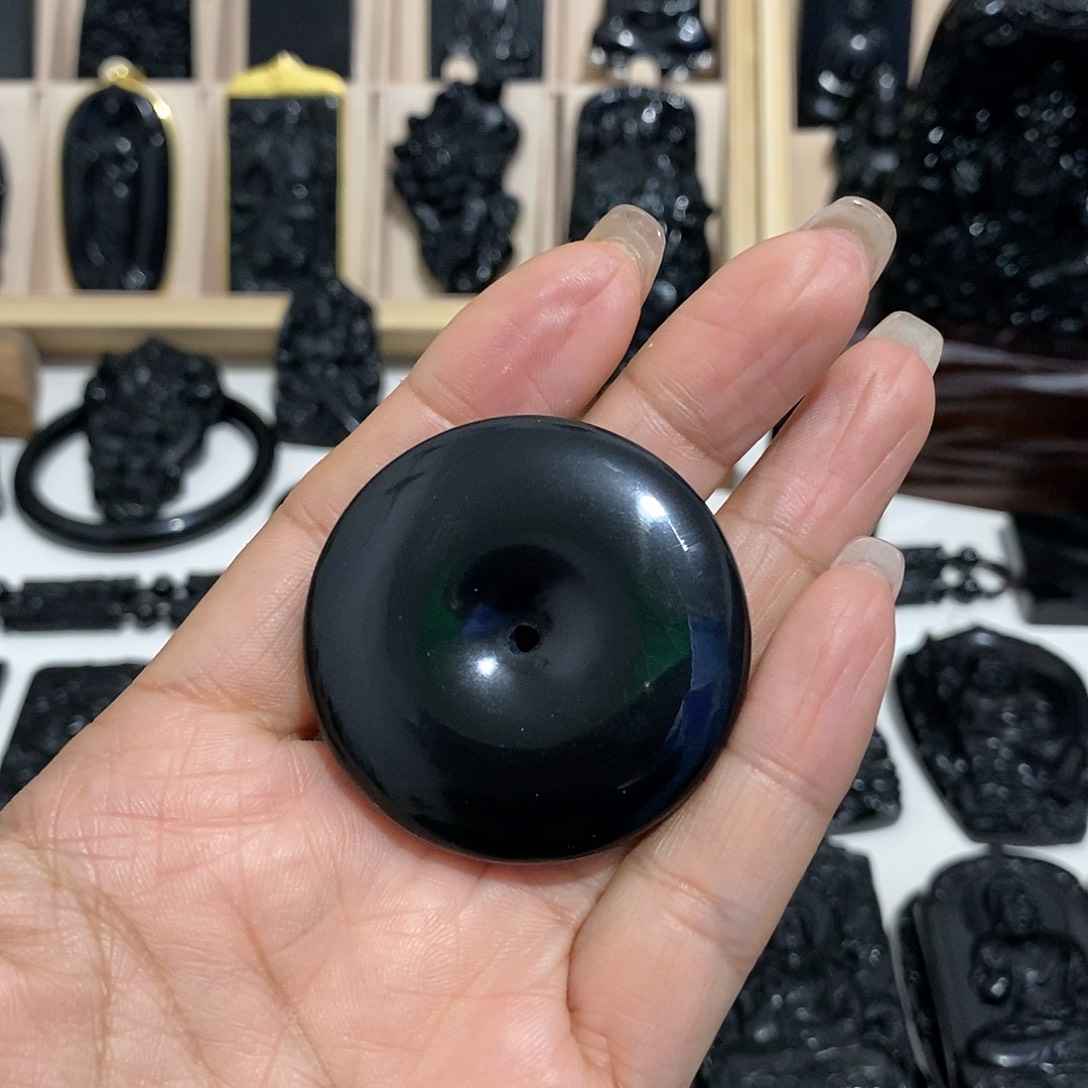 啊***展岫玉未镶嵌纯天然岫玉颈饰