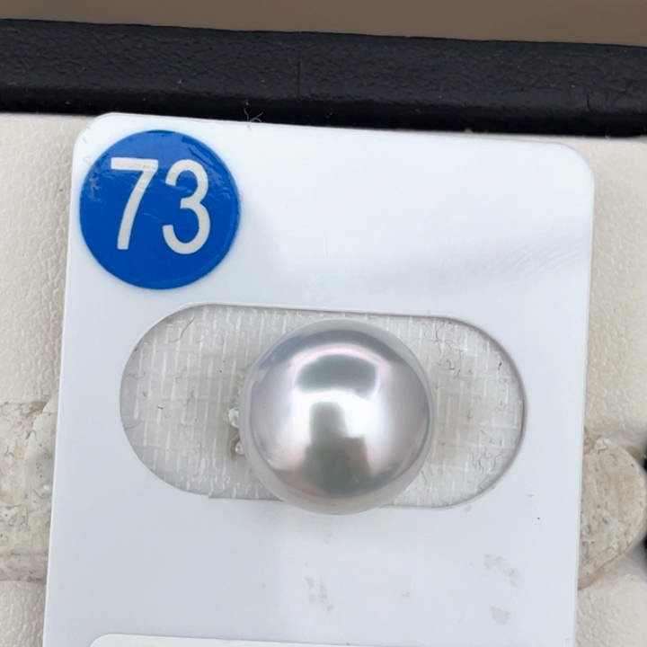 未镶嵌海水珍珠耳饰