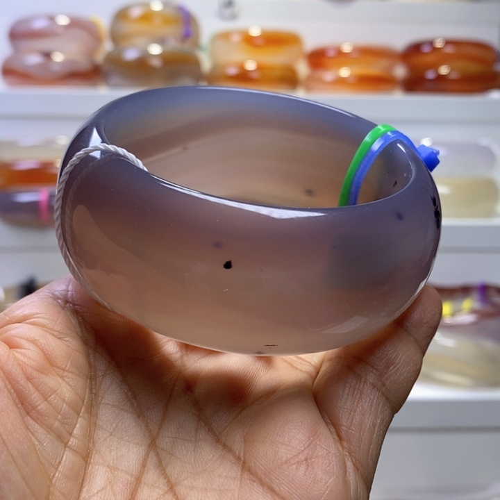 玛瑙/玉髓手镯未镶嵌