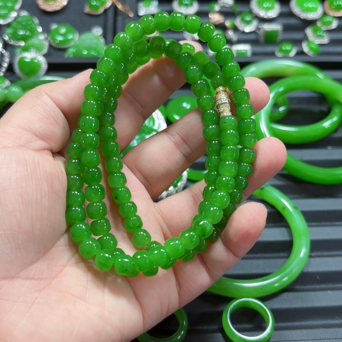 和田玉（碧玉）珠子未镶嵌星****