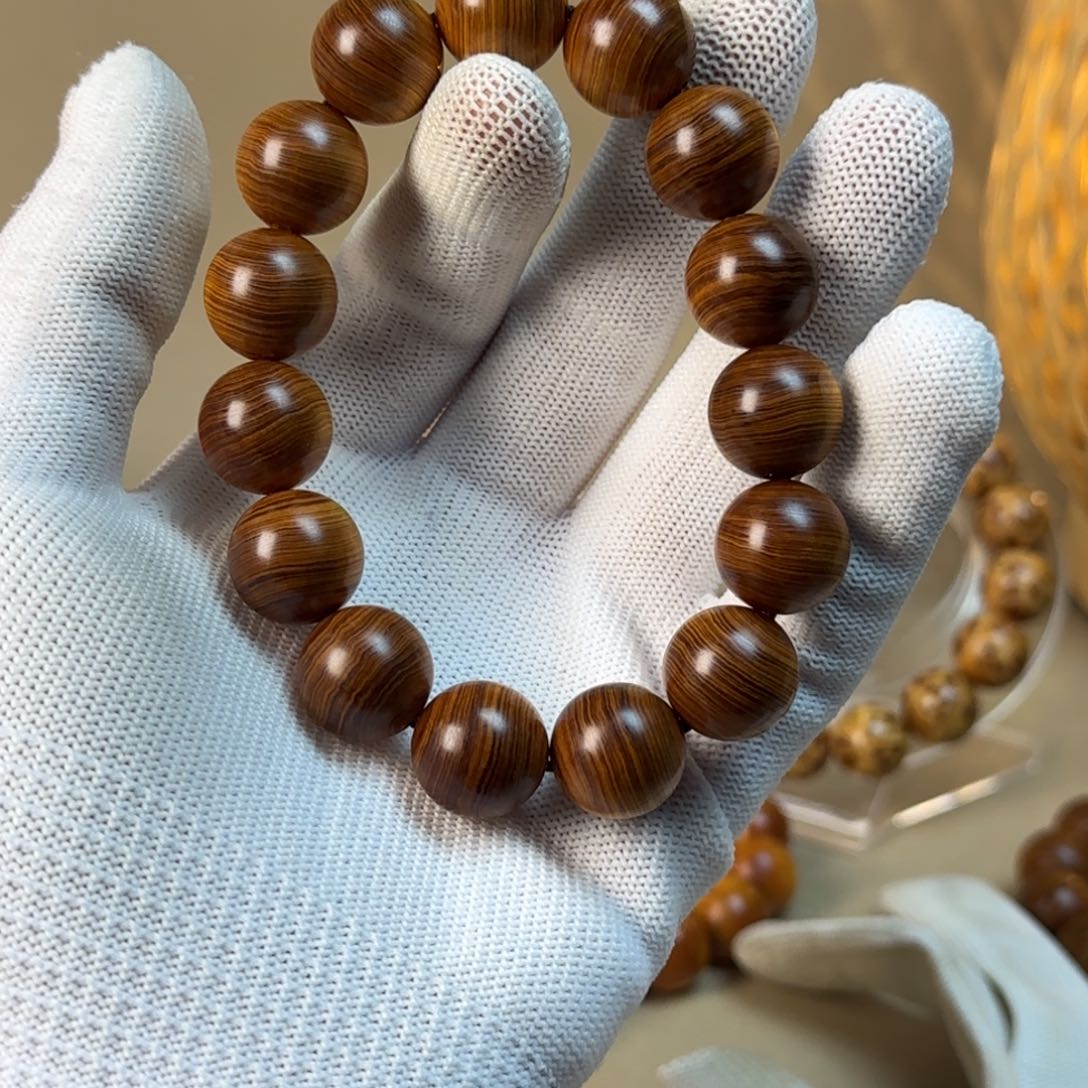 柏木（崖柏）红****祖太行崖柏黑油15