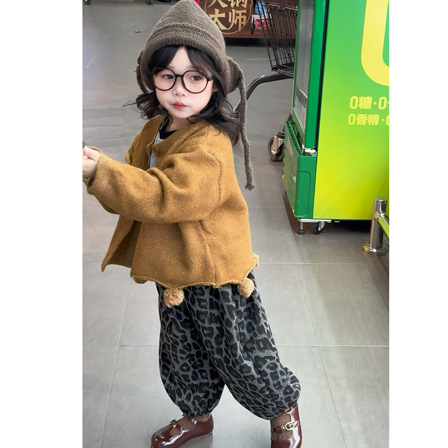 复古套头休闲童装单排扣卡通动漫宽松毛衣豹纹裤女套装