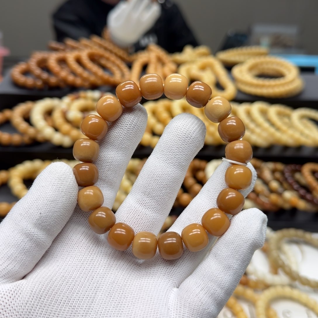 【闪购商品】菩提根/象牙果手串11×12 11年 太妃糖 精工