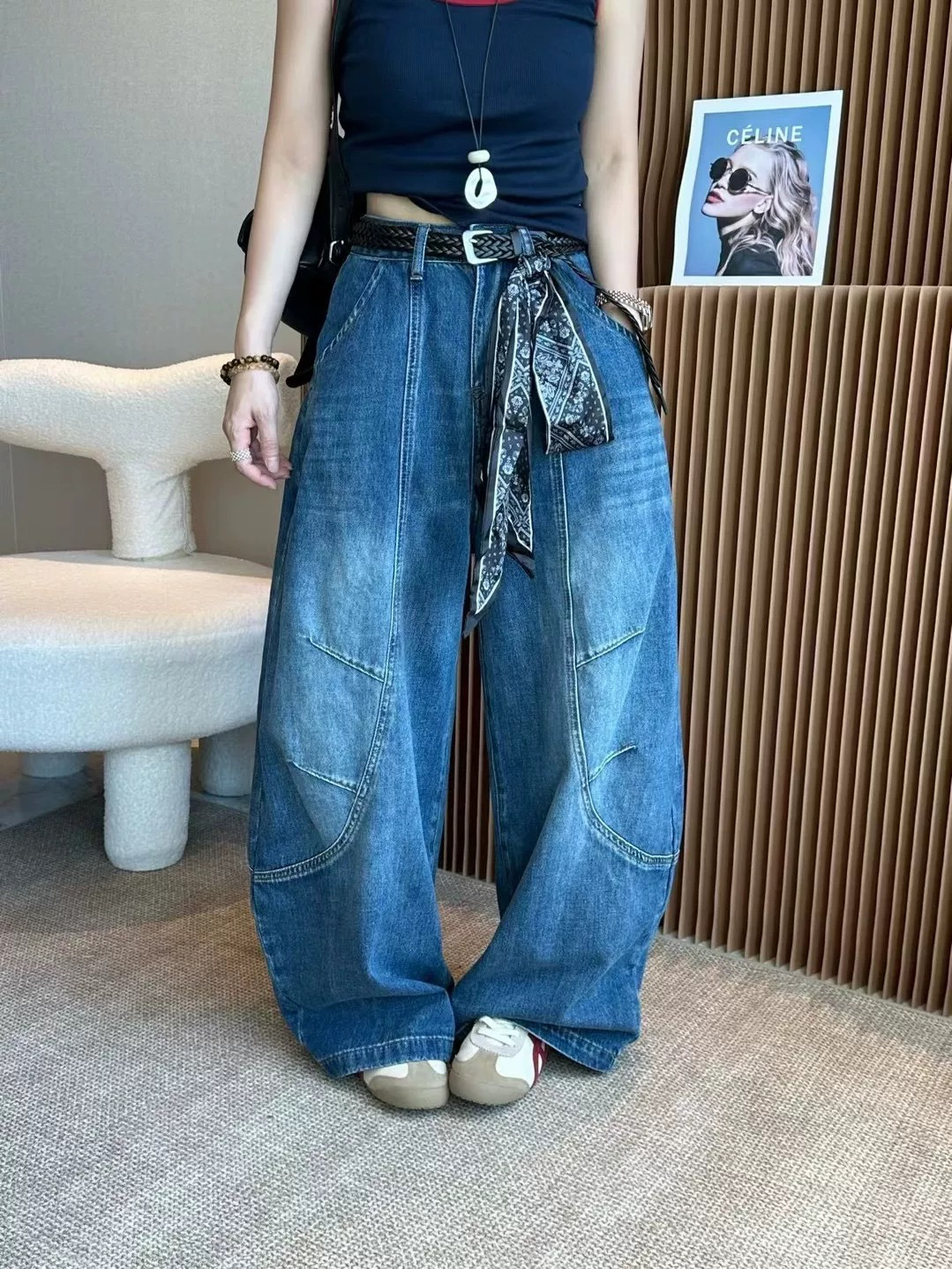 欧货配丝巾阔腿牛仔裤女秋季高腰显瘦直筒弯刀裤子#A6093