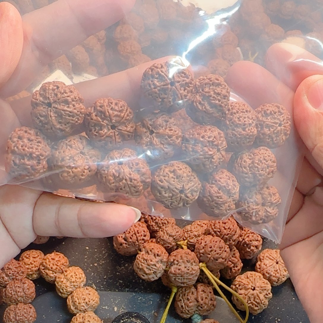 金刚菩提吊坠姜*闰六瓣