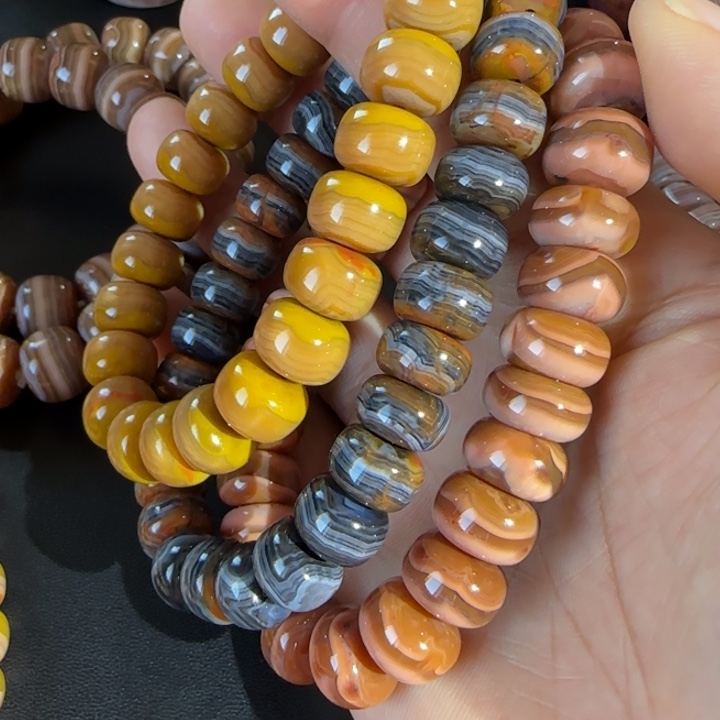 菜***菜玛瑙/玉髓未镶嵌原矿玛瑙项链牌子