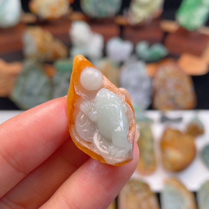 定制翡翠未镶嵌翡翠