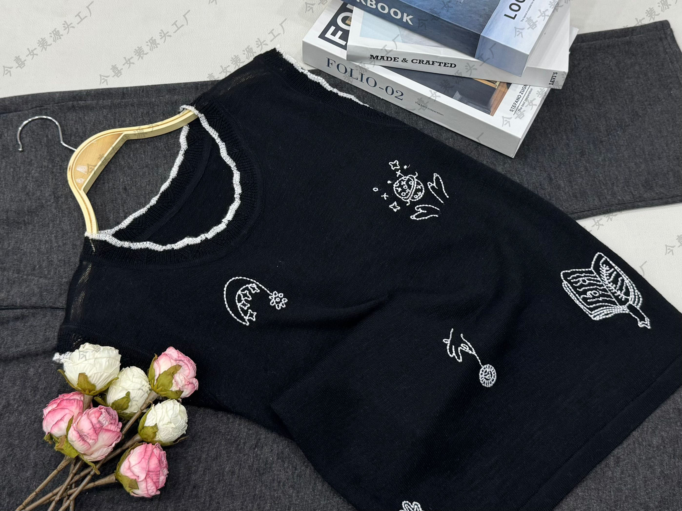 【圆领刺绣马甲黑】新款气质款针织无袖上衣QC3474