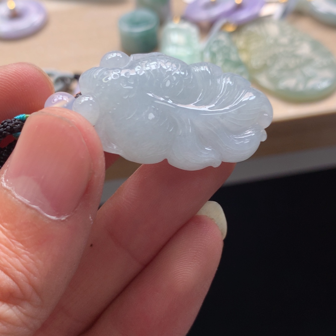 颈饰未镶嵌翡翠吊坠