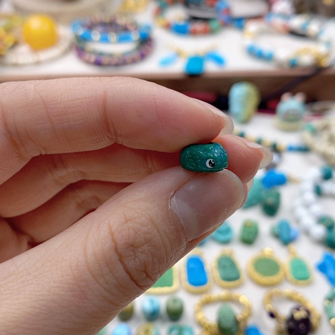 绿松石配饰未镶嵌