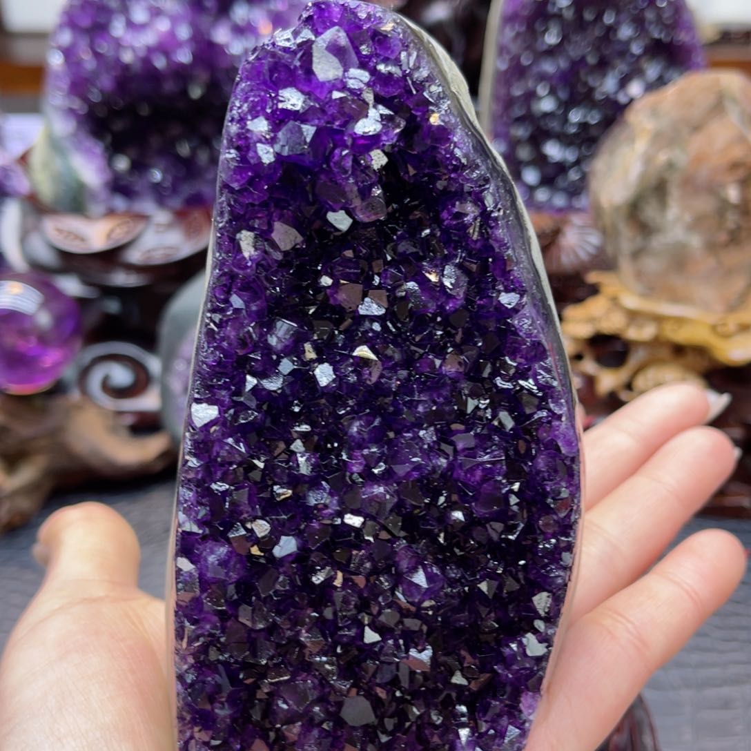紫晶大型摆件（非配饰）未镶嵌
