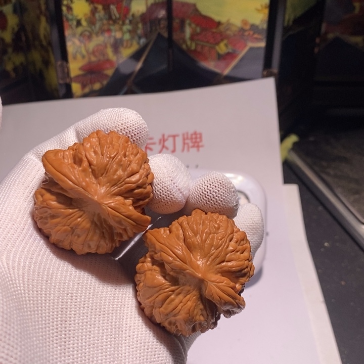 吊坠文玩核桃z**?