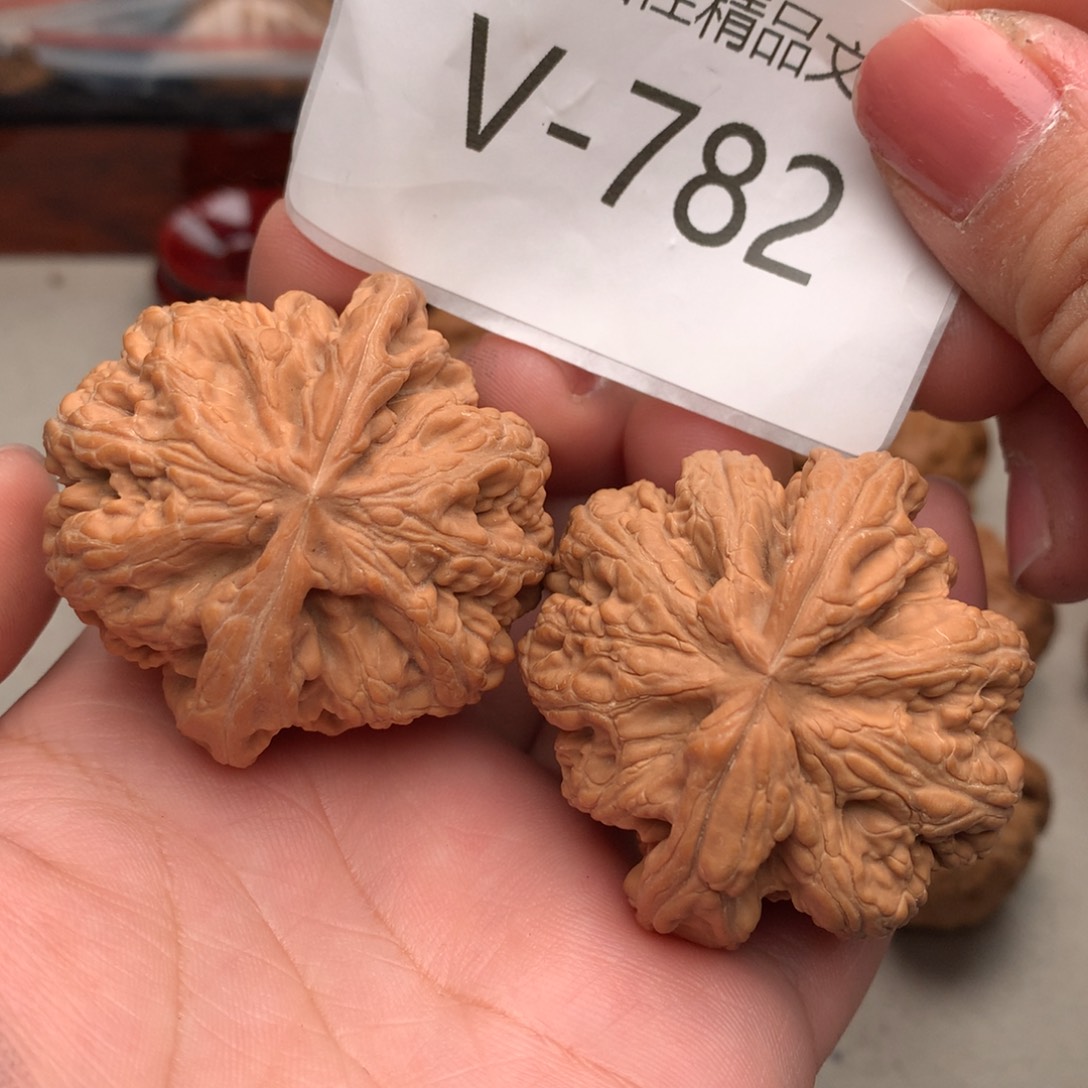 文玩核桃把件46球筋………