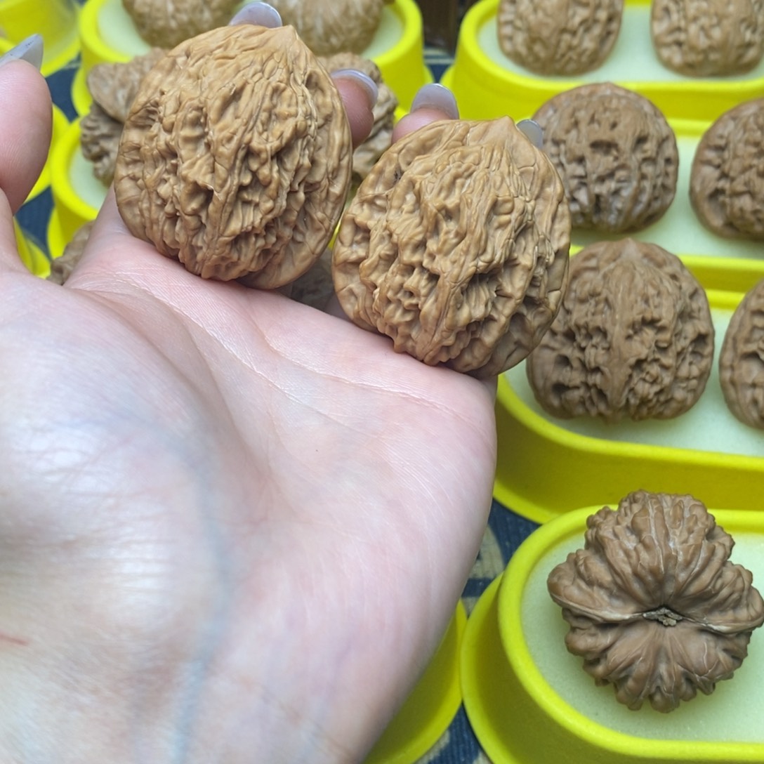 把件文玩核桃40麦虎