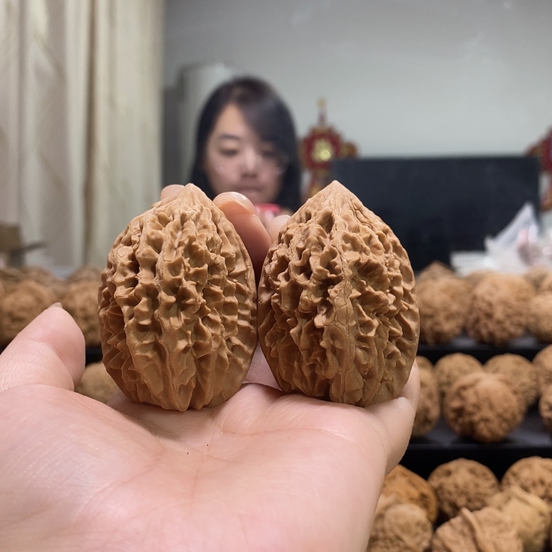 把件文玩核桃且****猫37招财鼠有水尖