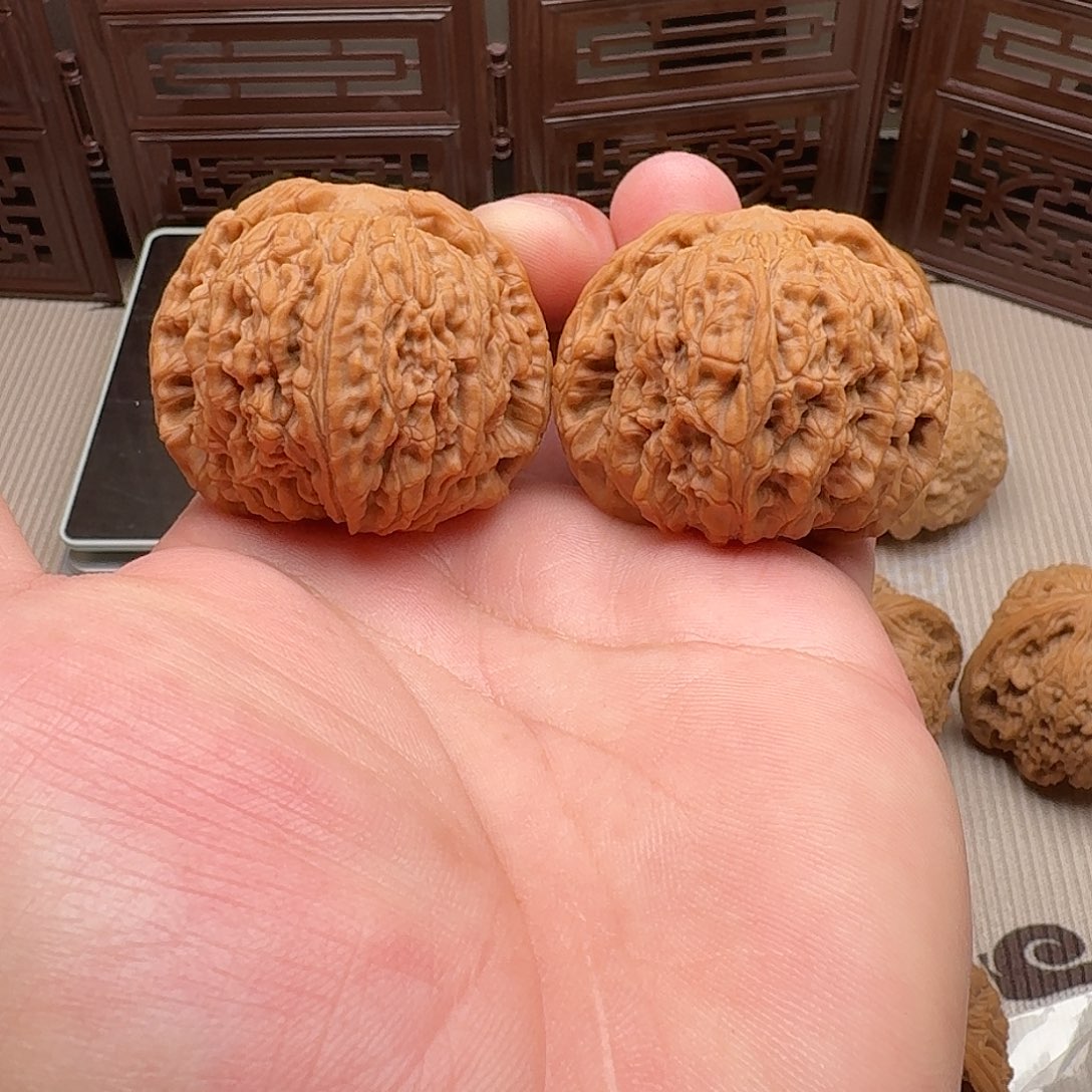 •***️把件文玩核桃46.5尺全品球疆