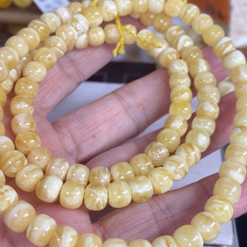 【闪购商品】蜜蜡手链未镶嵌雨**律俄料白虎皮精工老型手串