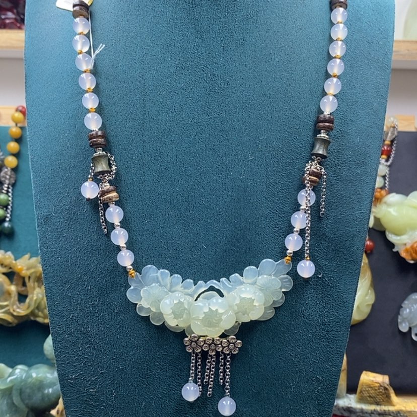 【闪购商品】蛇纹石玉吊坠未镶嵌