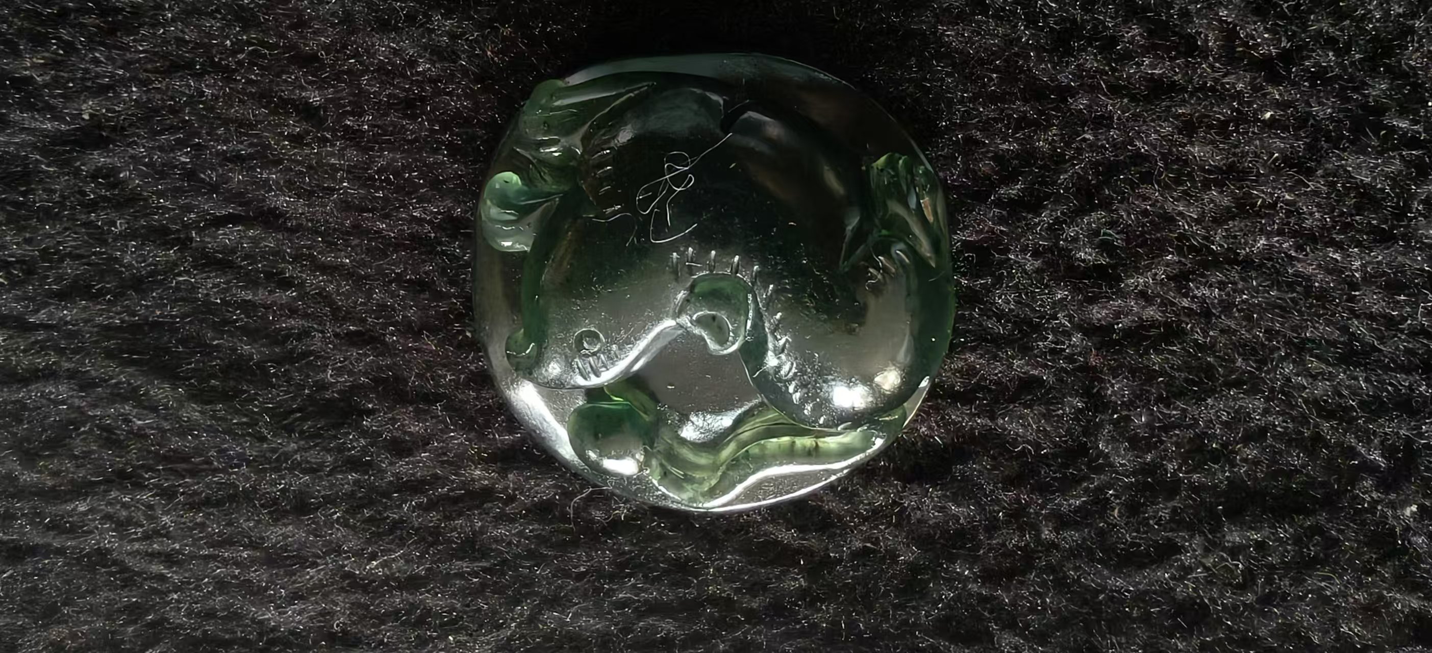 泰山玉生肖鼠蛇纹石质玉