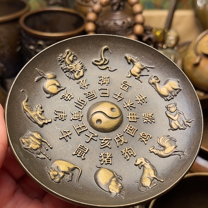 精美铜器批发档口