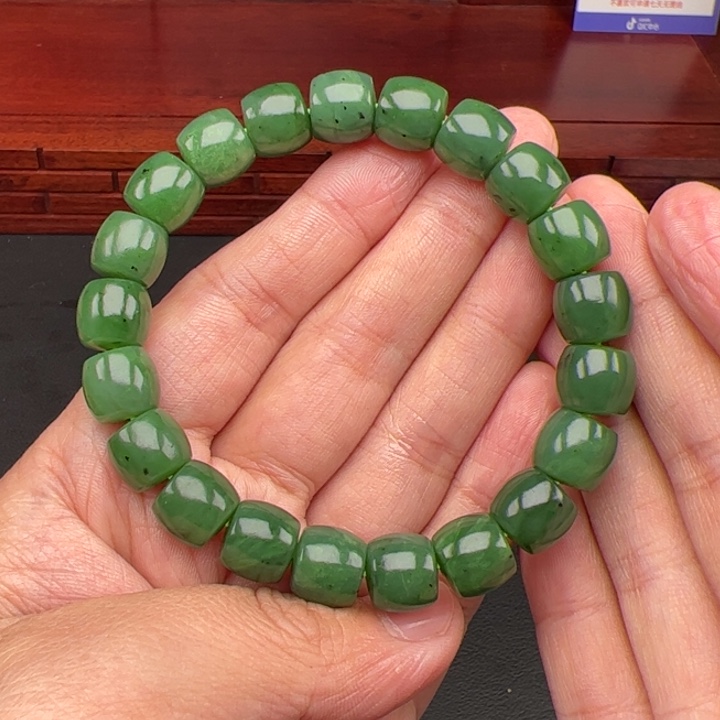 未镶嵌和田玉手链