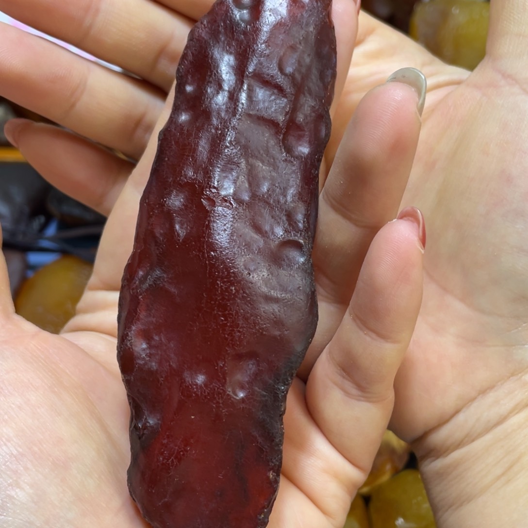 定制琥珀未镶嵌原石