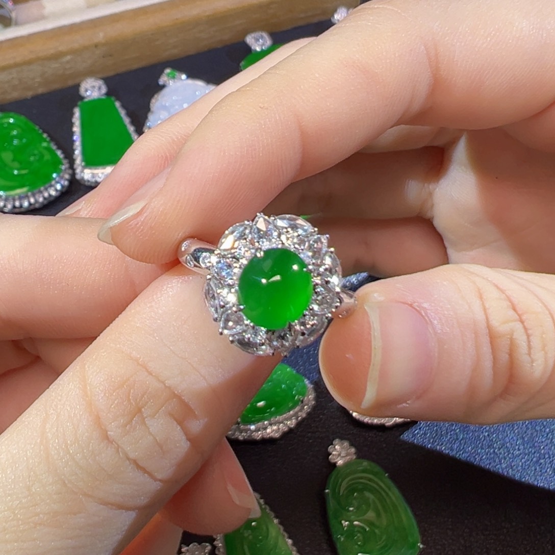 翡翠18K金镶嵌吊坠(不含链)强推